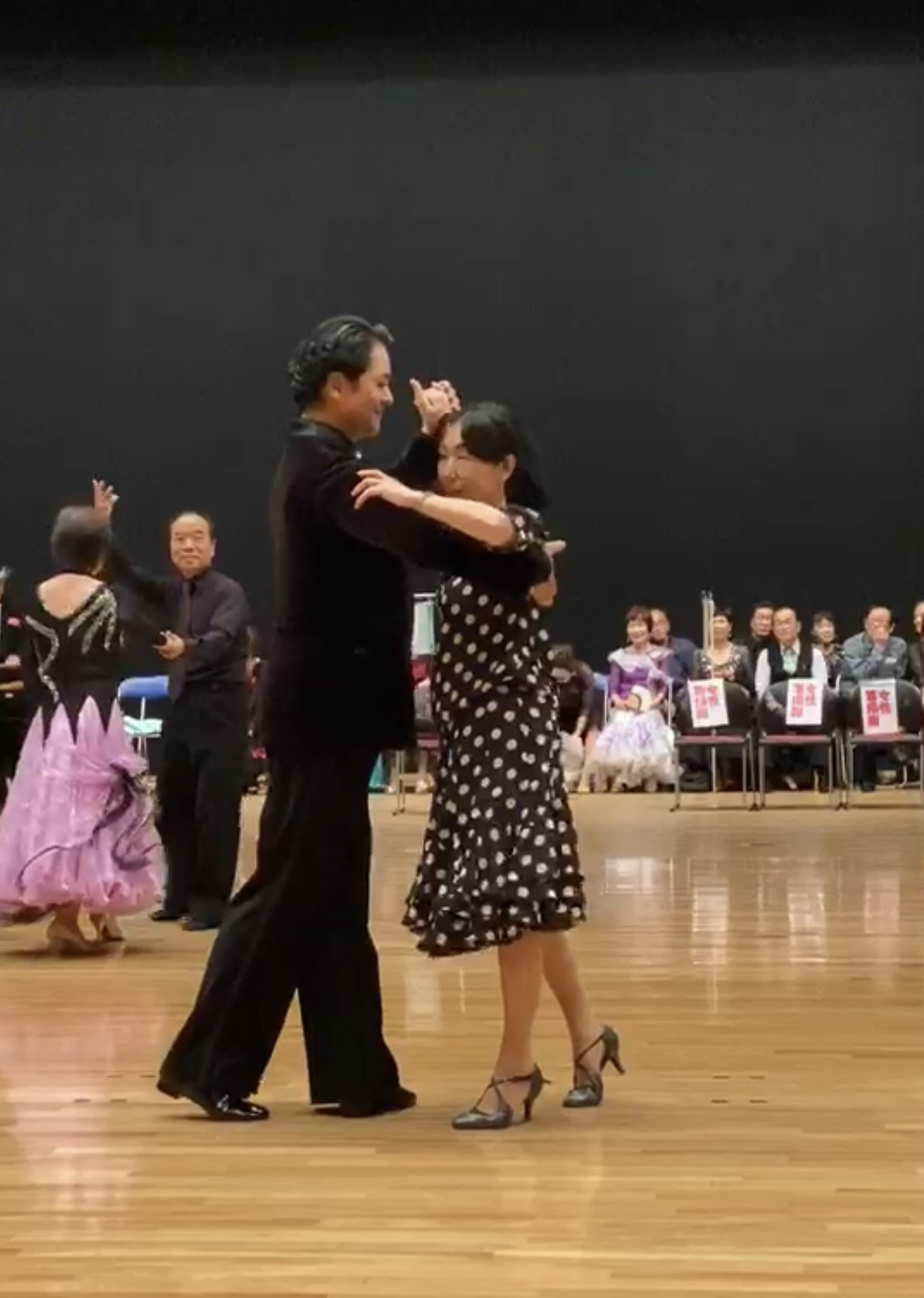 ニューイヤーダンスパーティーの写真 4